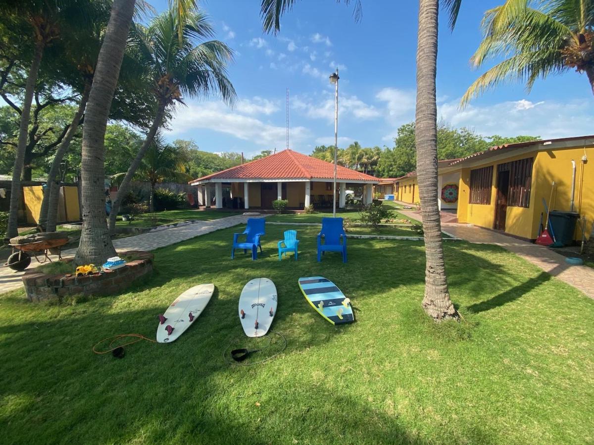 Solid Surf Camp Hostel Nicaragua Transito Esterno foto