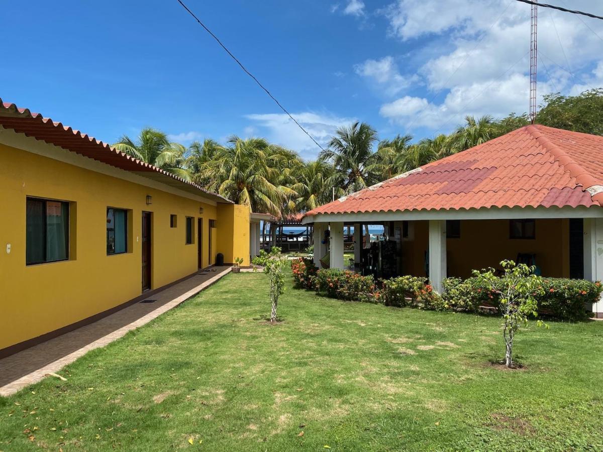 Solid Surf Camp Hostel Nicaragua Transito Esterno foto