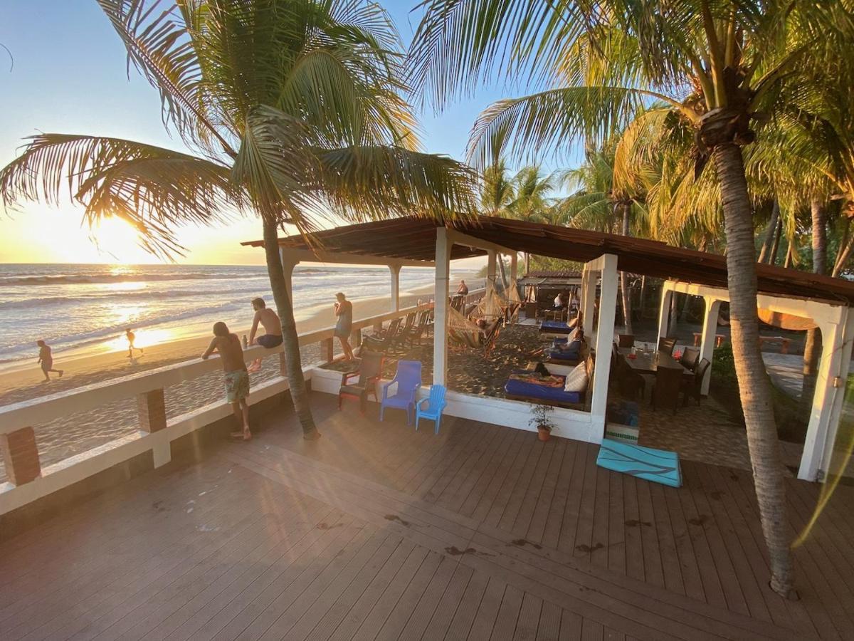 Solid Surf Camp Hostel Nicaragua Transito Esterno foto