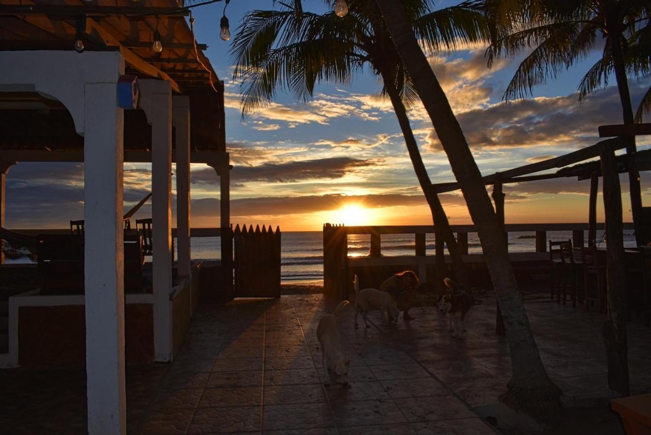 Solid Surf Camp Hostel Nicaragua Transito Esterno foto